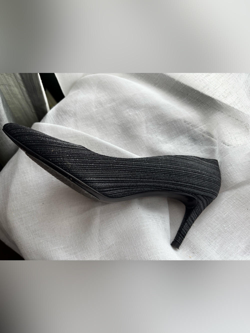 Stuart Weitzman Black Ribbed Pointed-Toe Pump - Picture 13 of 13